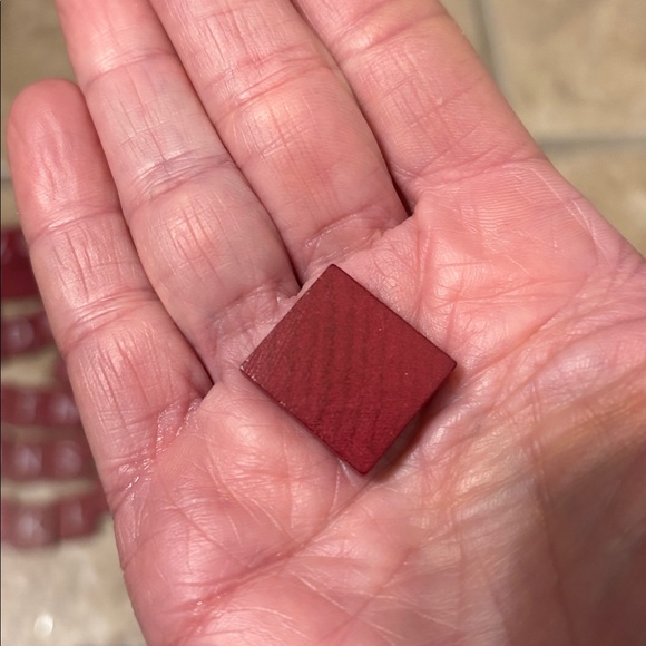 Red wood scrabble tiles - Picture 6 of 6